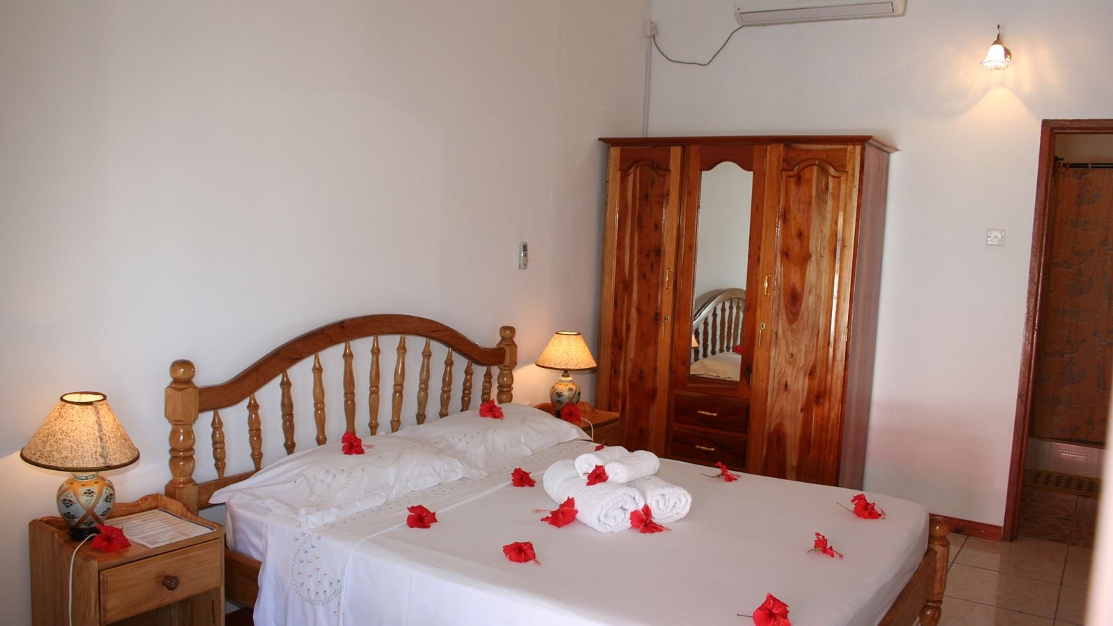 rooms-standard-double-room