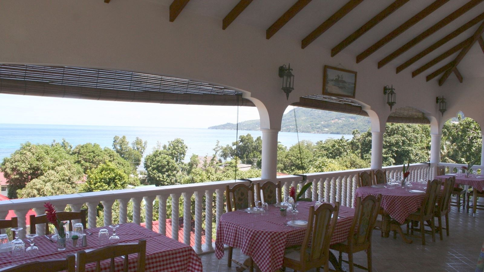 restaurants-restaurant