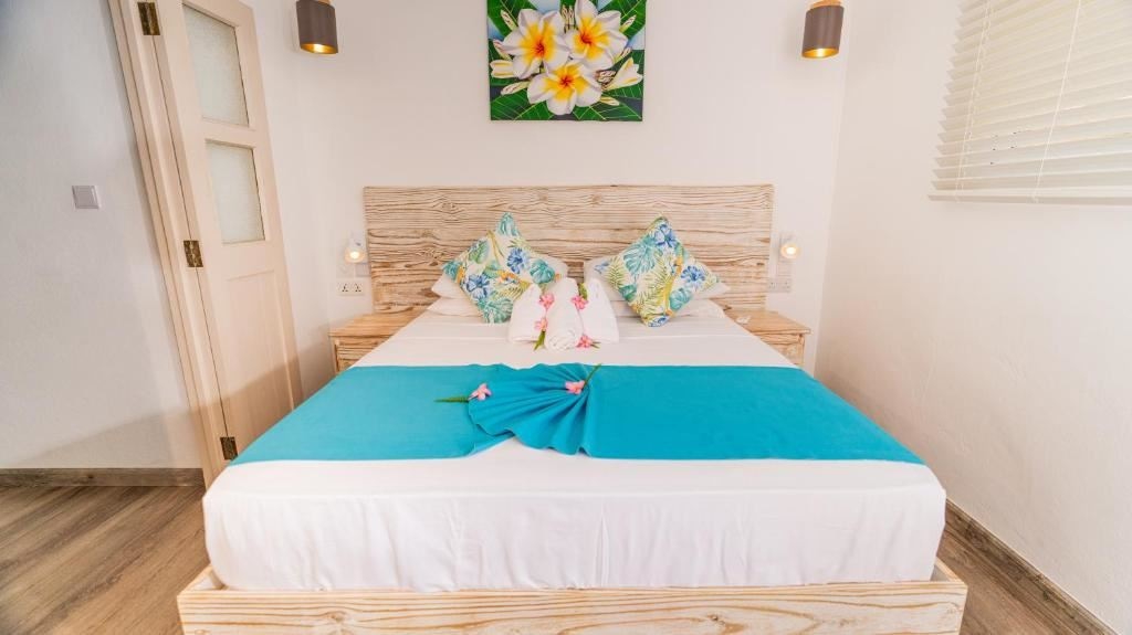 rooms-standard-room