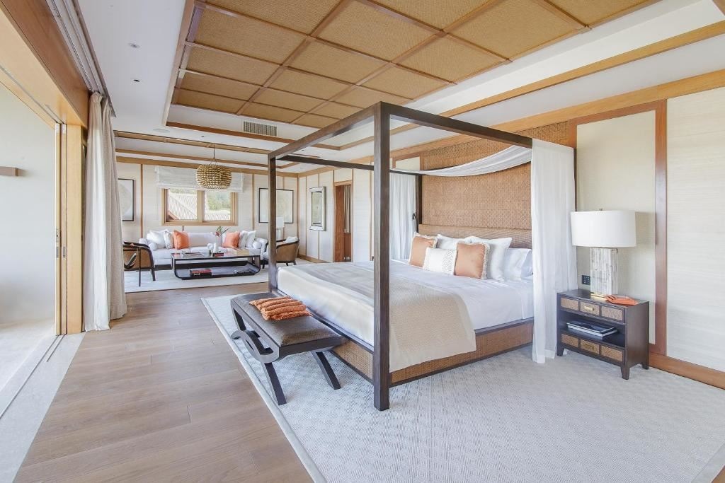 rooms-royal-suite-ocean-view