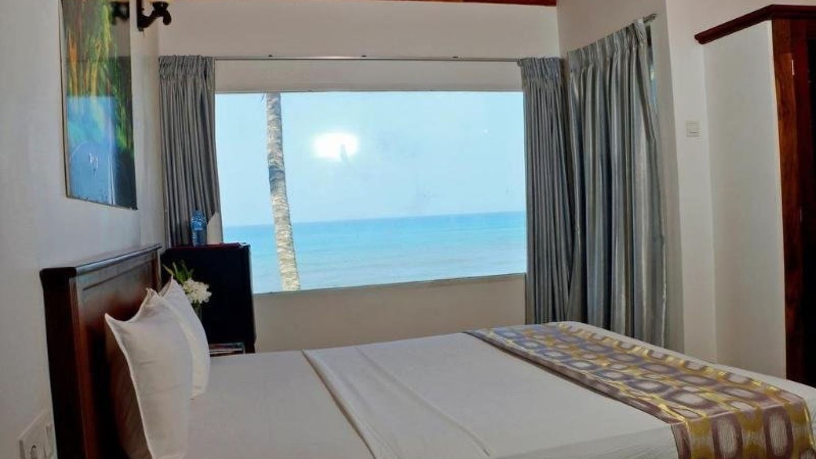 rooms-family-room-sea-view