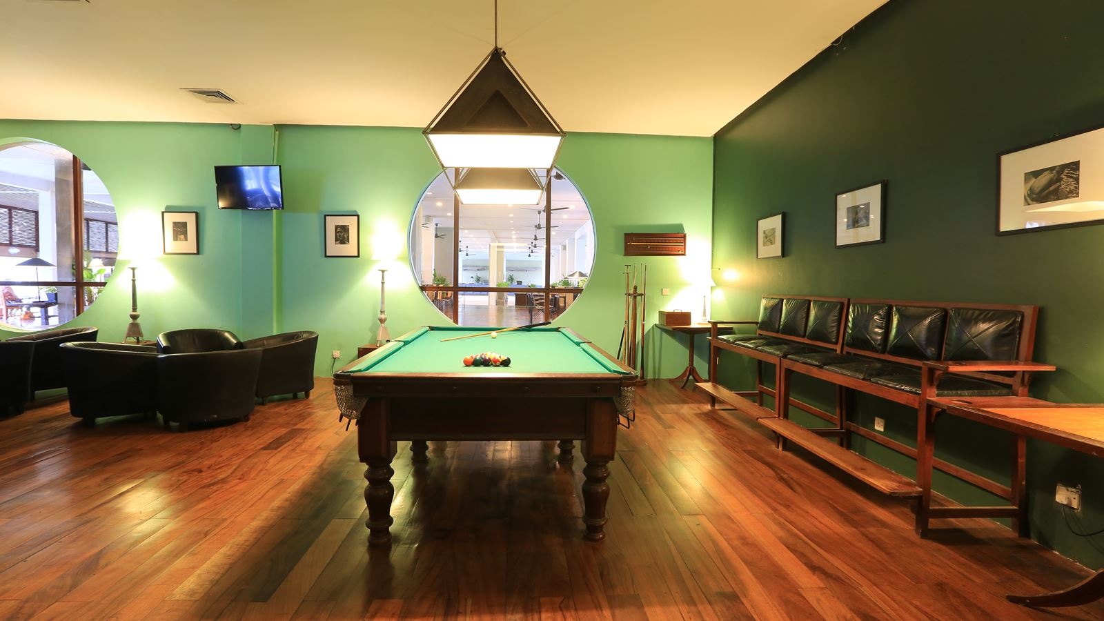 bars-the-portholr-bar