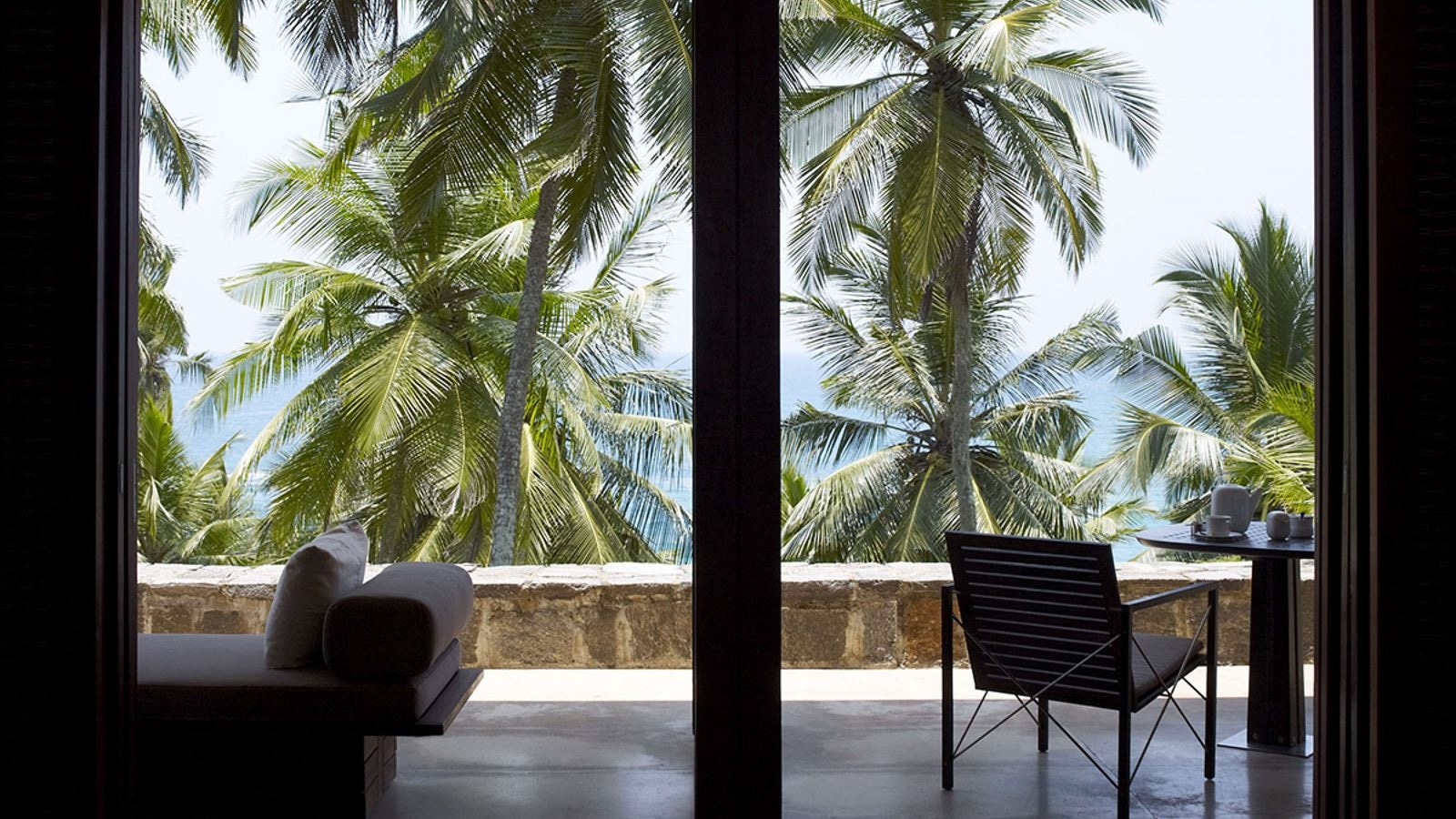 rooms-ocean-hill-pool-suite