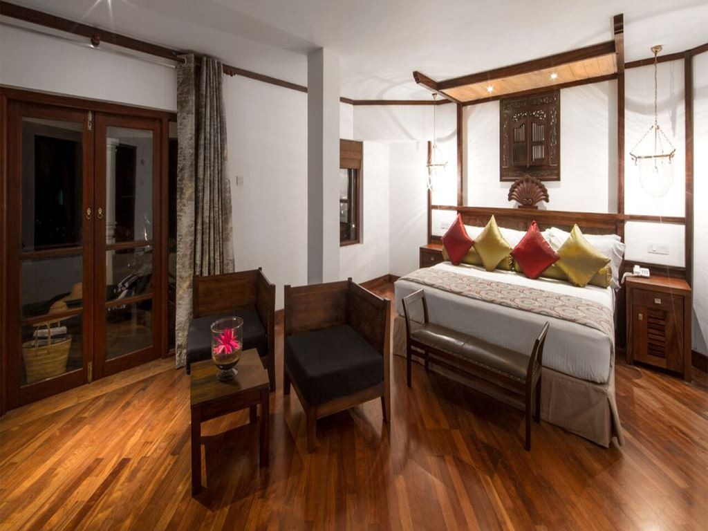 rooms-executive-suite