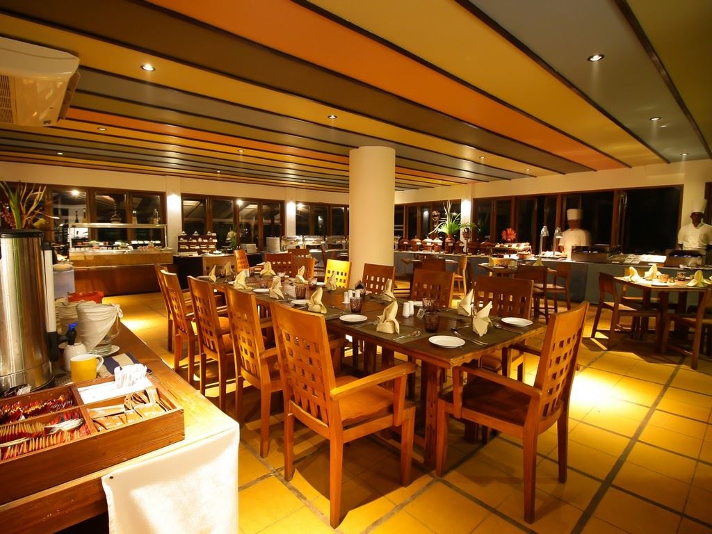 restaurants-the-surf-spray