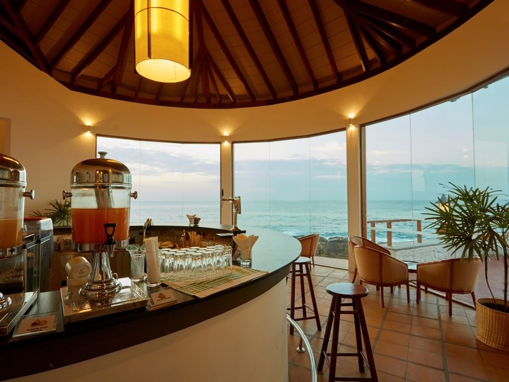 restaurants-the-baywatch