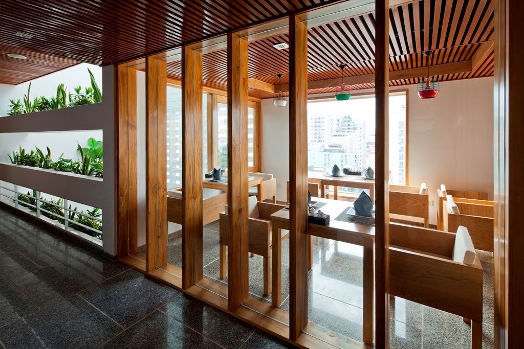 restaurants-golden-restaurant