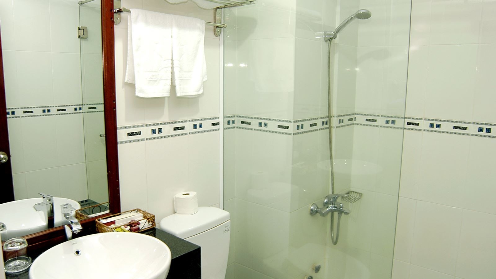 rooms-superior-room