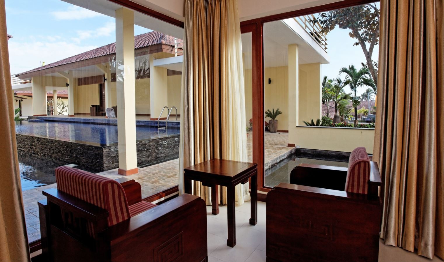 rooms-room-deluxe-garden-view