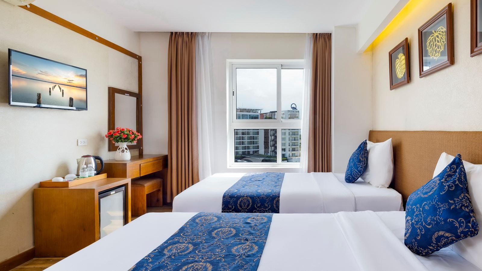 rooms-room-deluxe-cityview