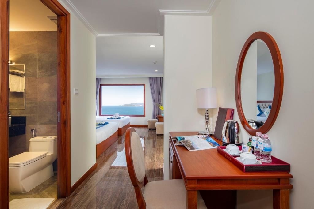 rooms-family-seaview