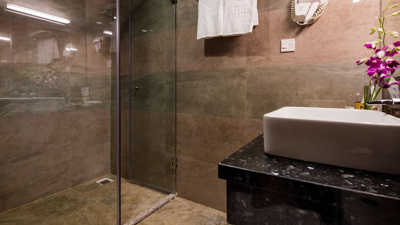 rooms-senior-city-view-with-balcony-child-without-extra-bed