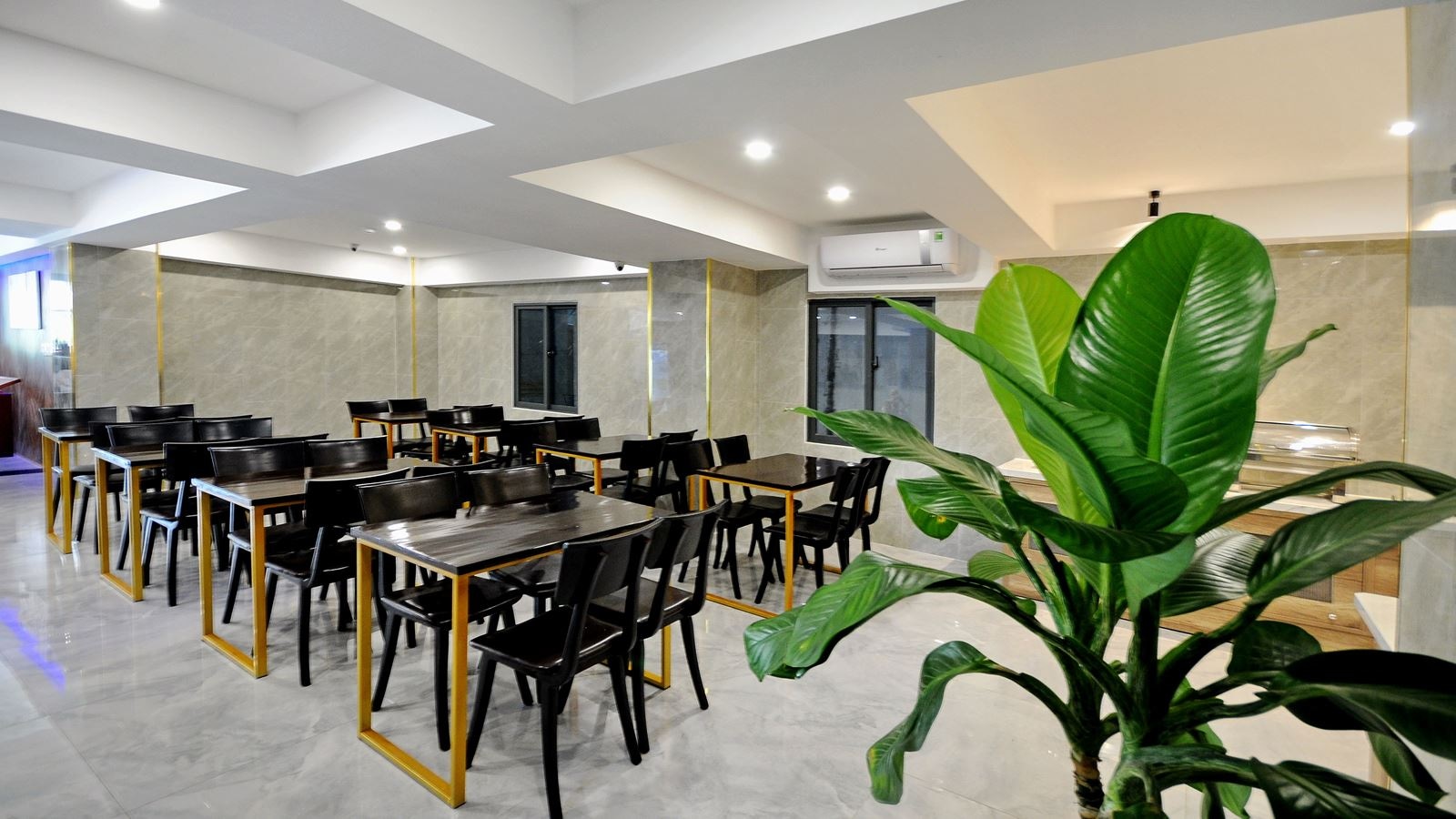 restaurants-golden-lotus-restaurant