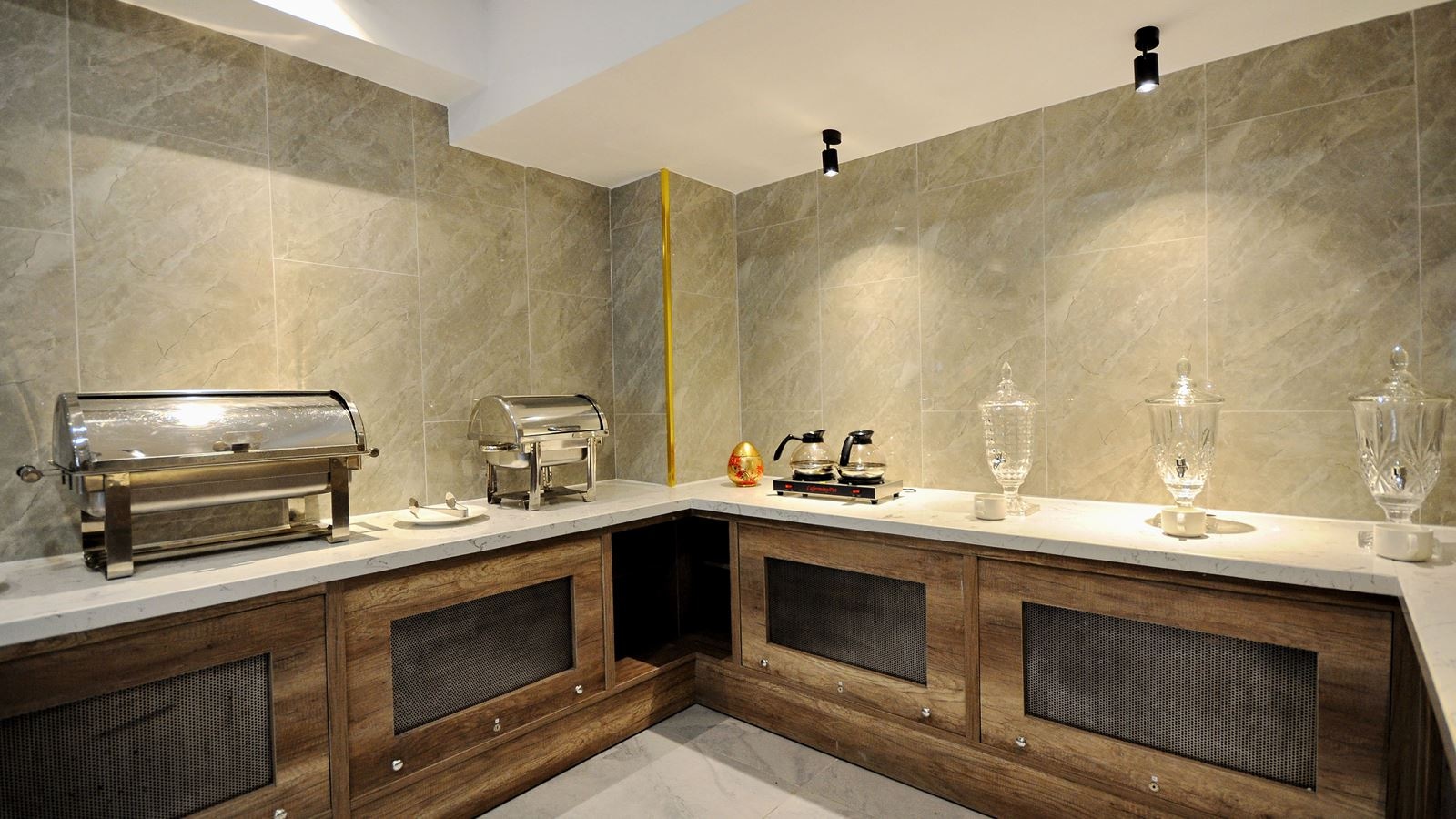 restaurants-golden-lotus-restaurant