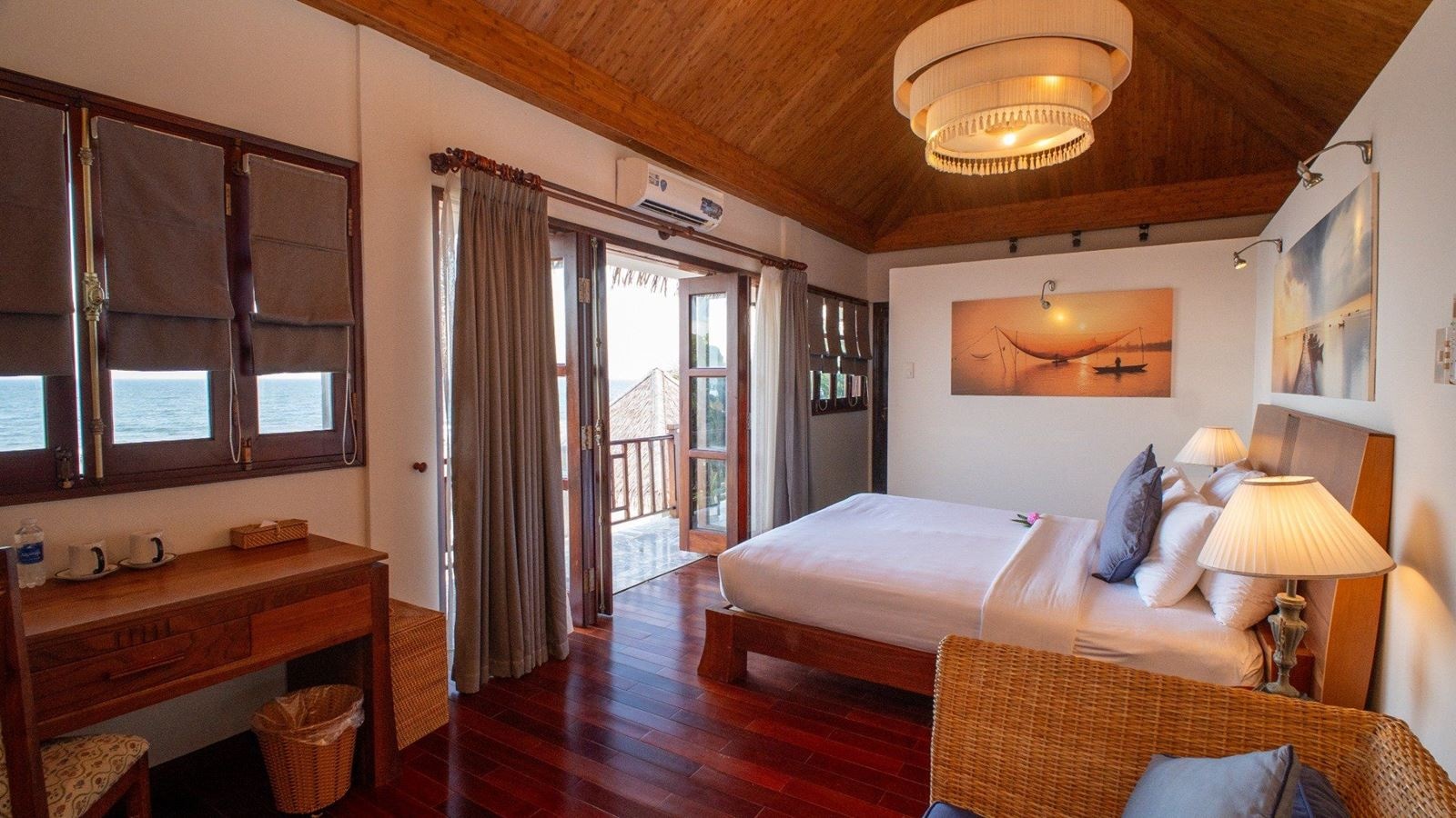 rooms-beach-front-pool-villa-child-without-extra-bed