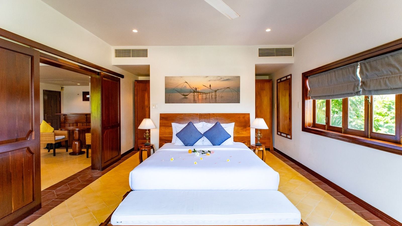 rooms-sea-view-suite-child-without-extra-bed