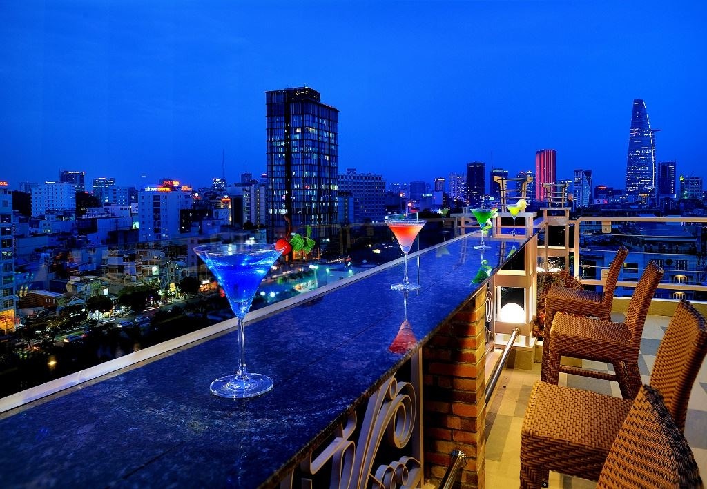 restaurants-restaurant