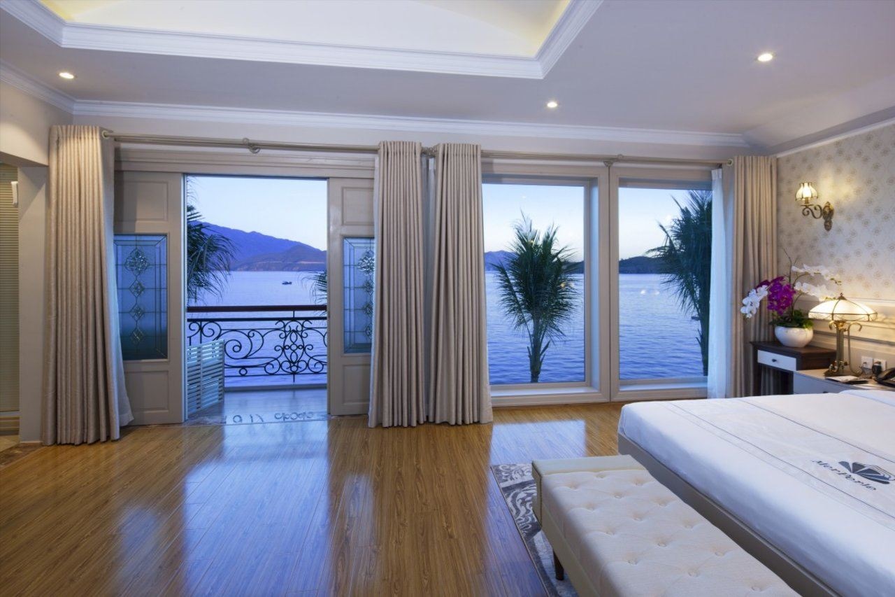 rooms-executive-suite-sea-view-child-without-extra-bed