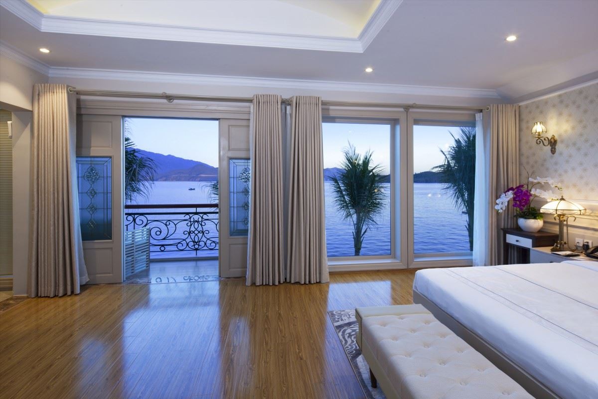 rooms-executive-suite-sea-view