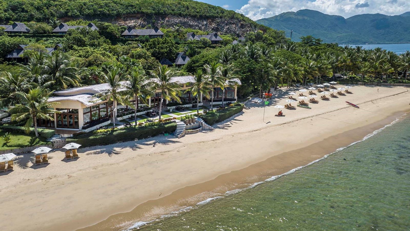 restaurants-sea-breeze-restaurant