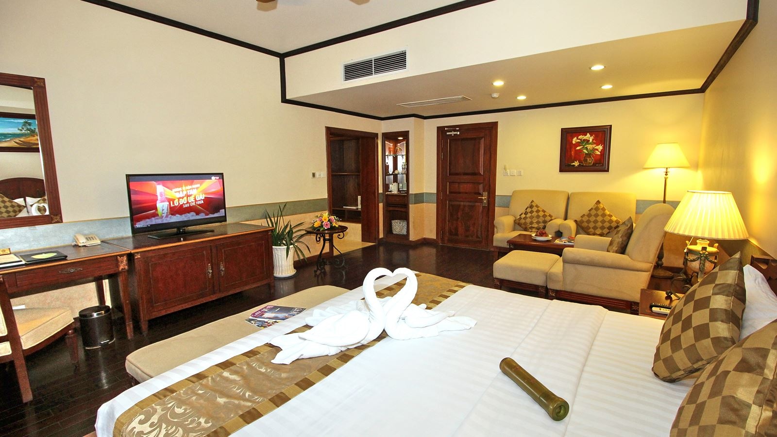 rooms-novela-suite-city-view