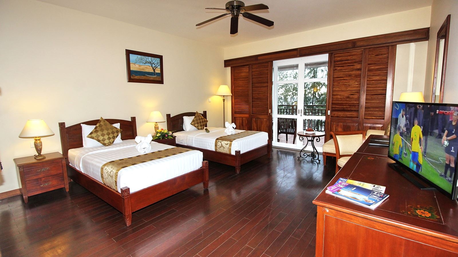 rooms-premier-deluxe-sea-view