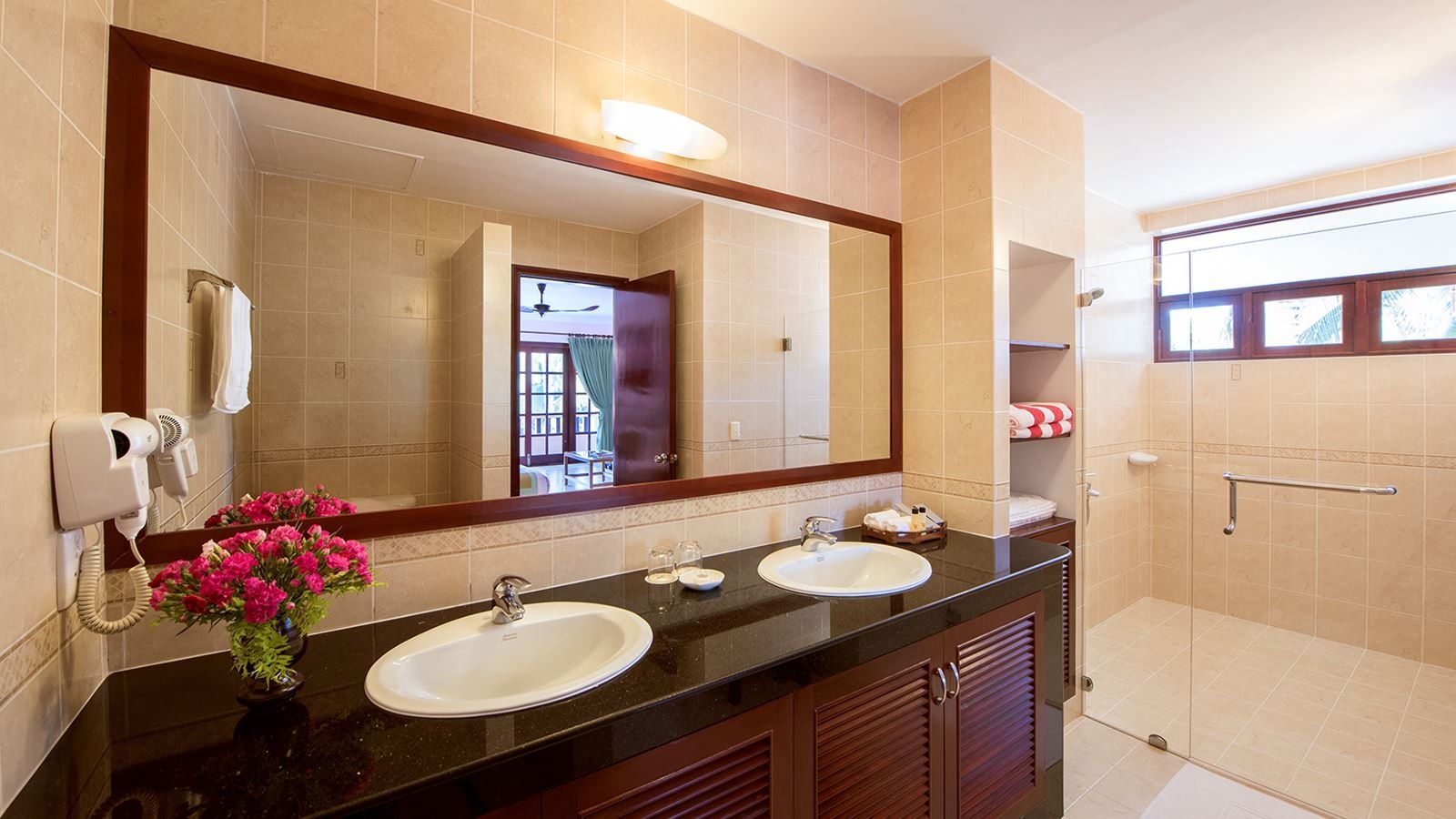 rooms-studio-room-with-balcony