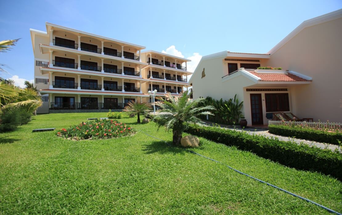 rooms-grand-deluxe-garden-view