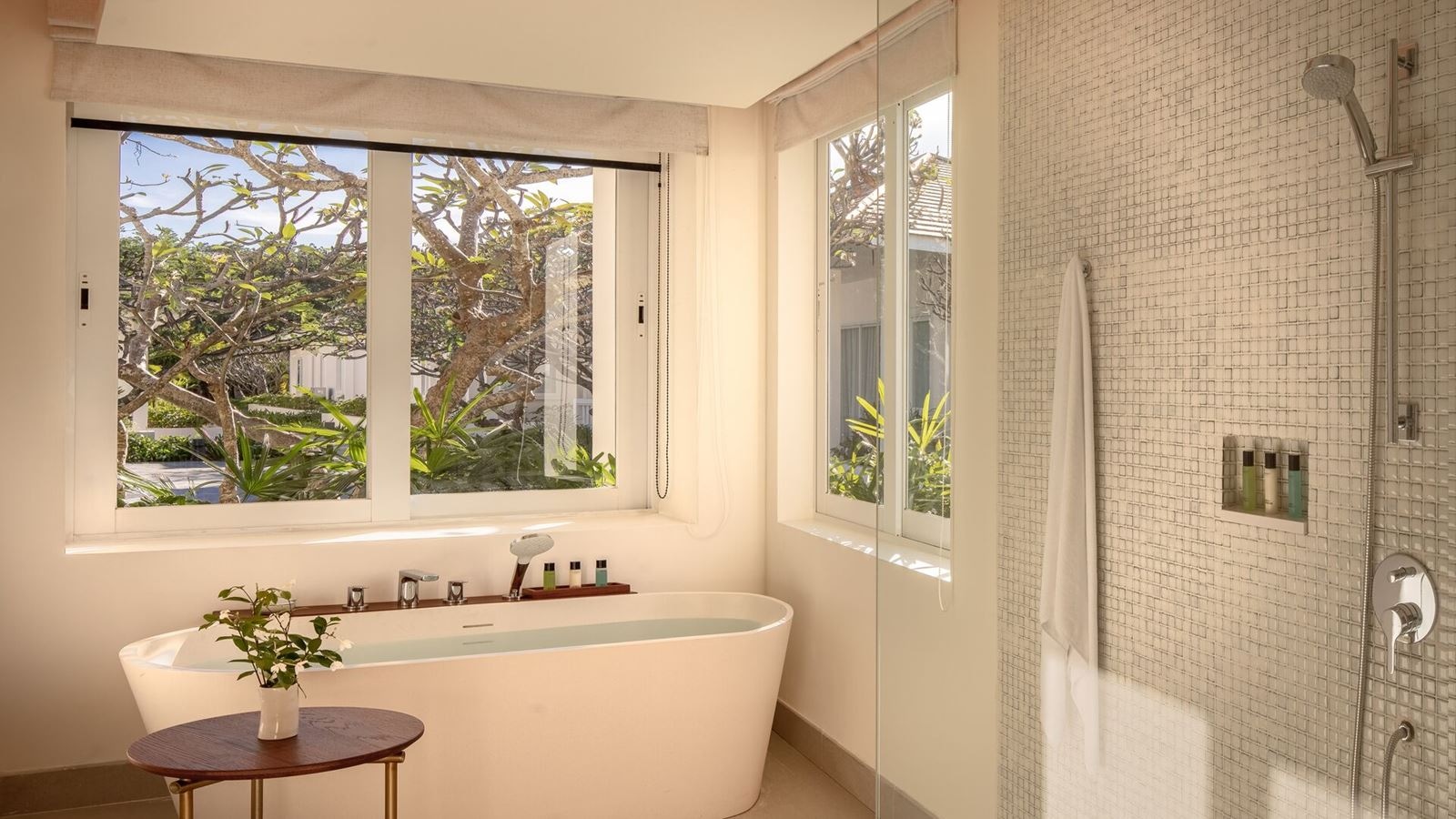 rooms-deluxe-suite-no-extra-bed