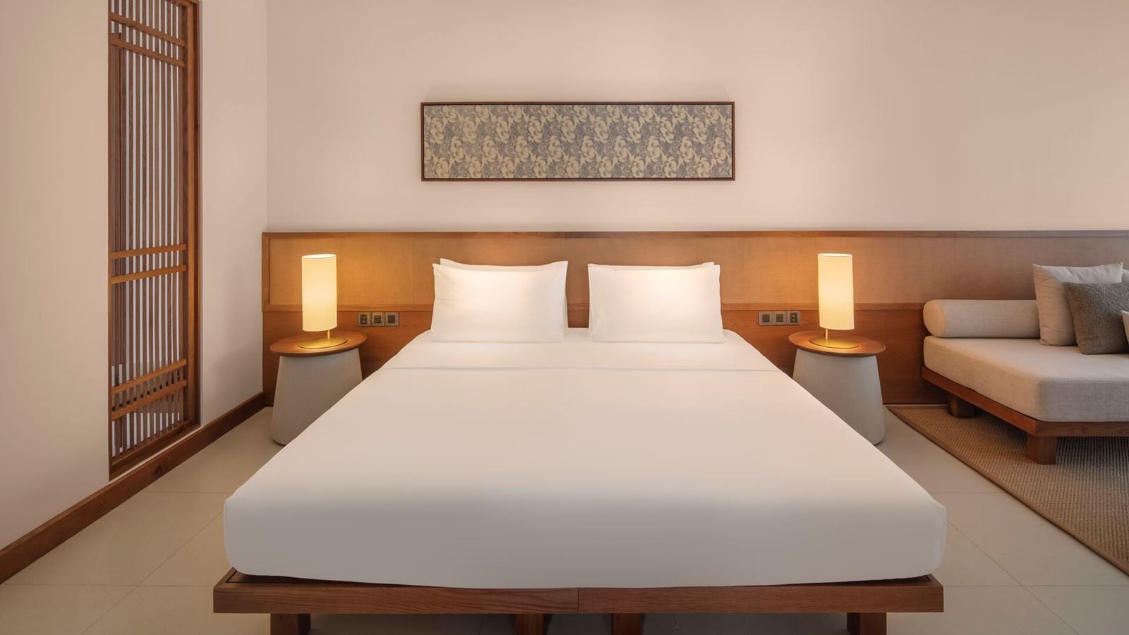 rooms-deluxe-suite-pool-view-no-extra-bed