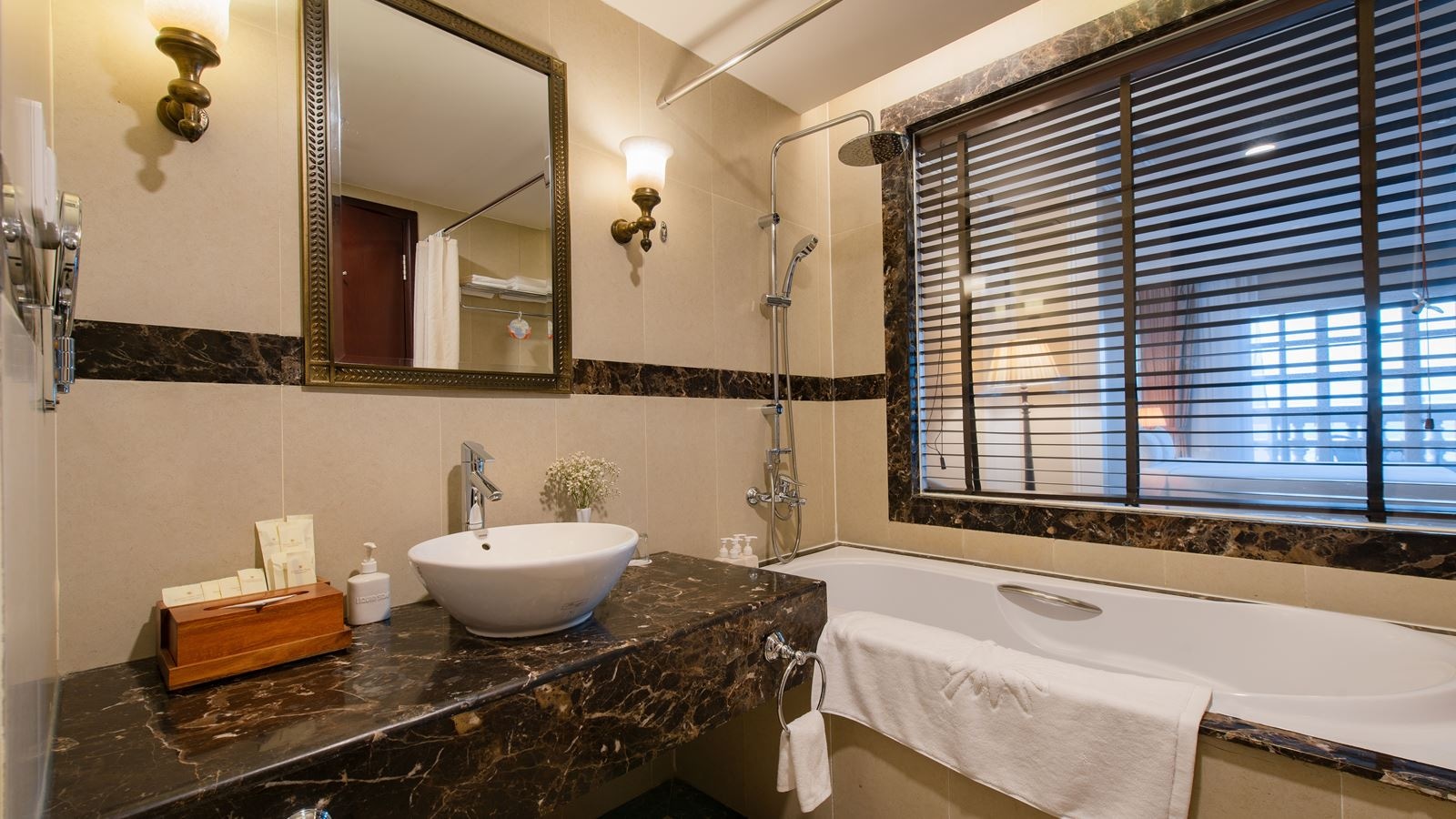 rooms-deluxe-room-child-without-extra-bed