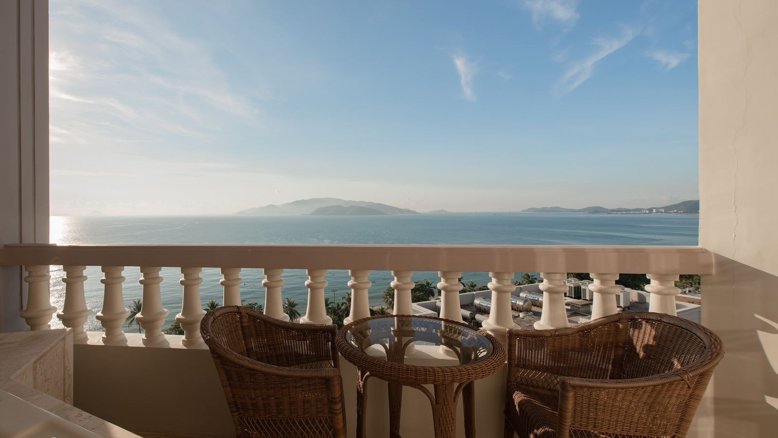 rooms-executive-suite-ocean-view-with-balcony-child-without-extra-bed