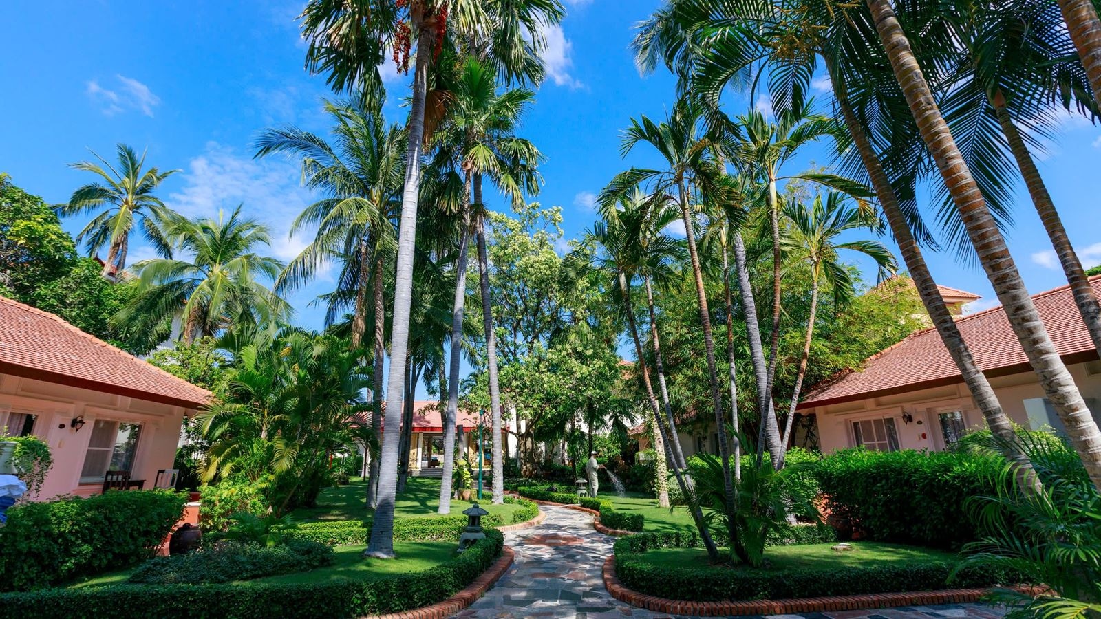 rooms-bungalow-with-terrace