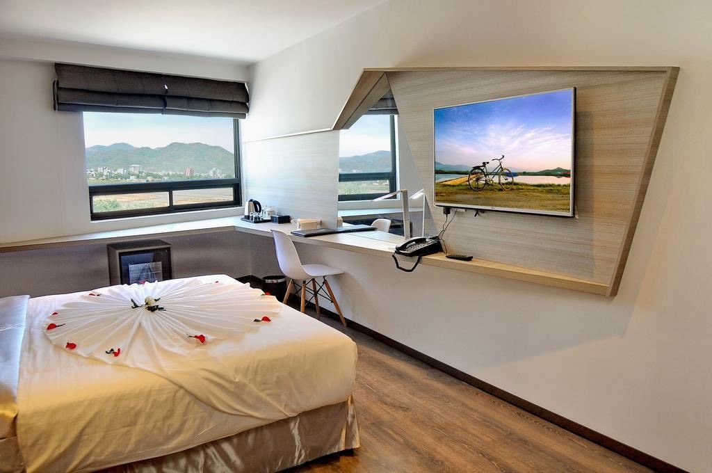 rooms-superior-no-window-room