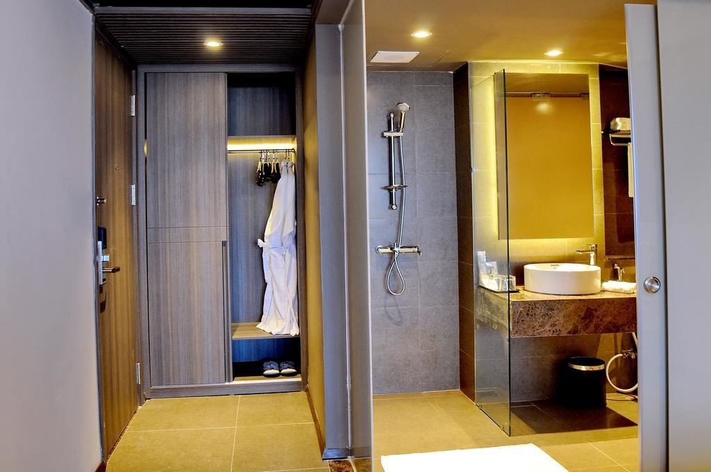 rooms-superior-no-window-room