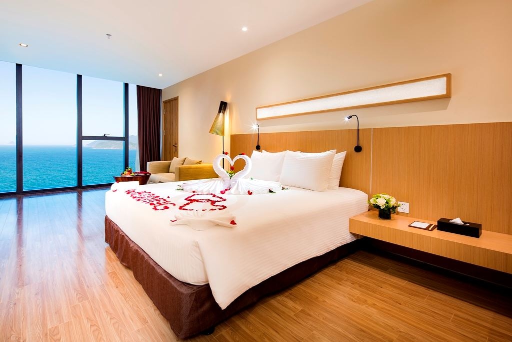 rooms-premier-beachfront