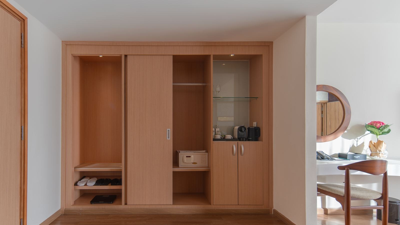 rooms-premier-beachfront