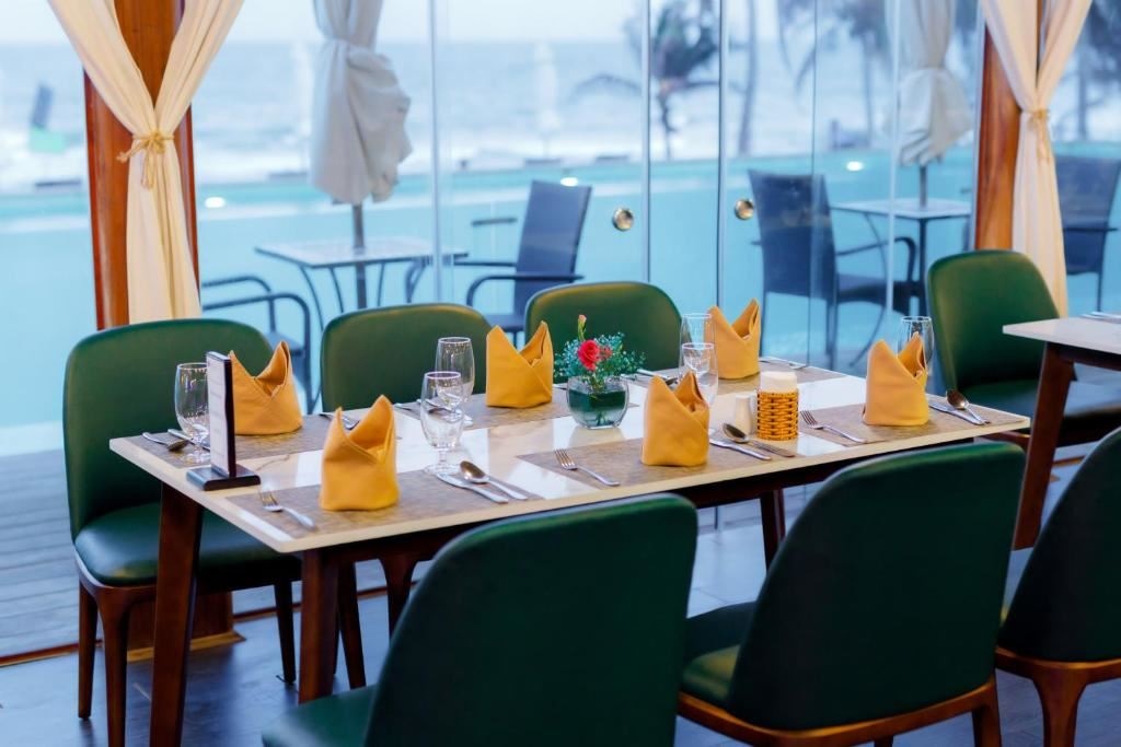 restaurants-vista-almar-restaurant