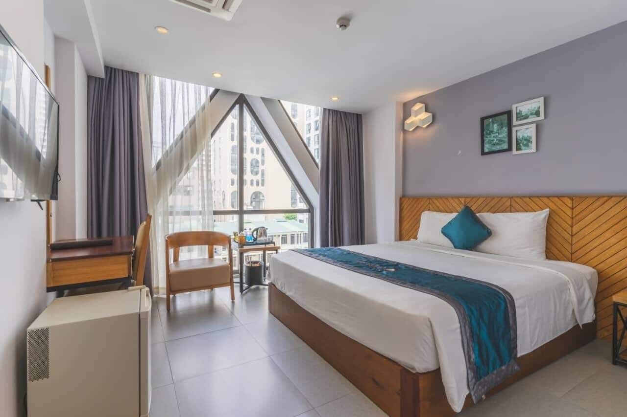 rooms-superior-city-view