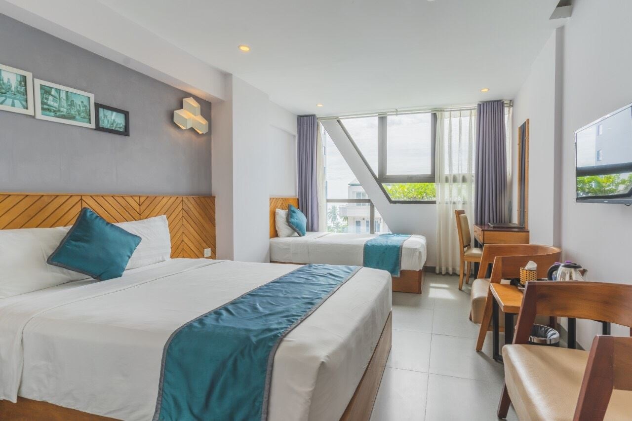 rooms-deluxe-city-view