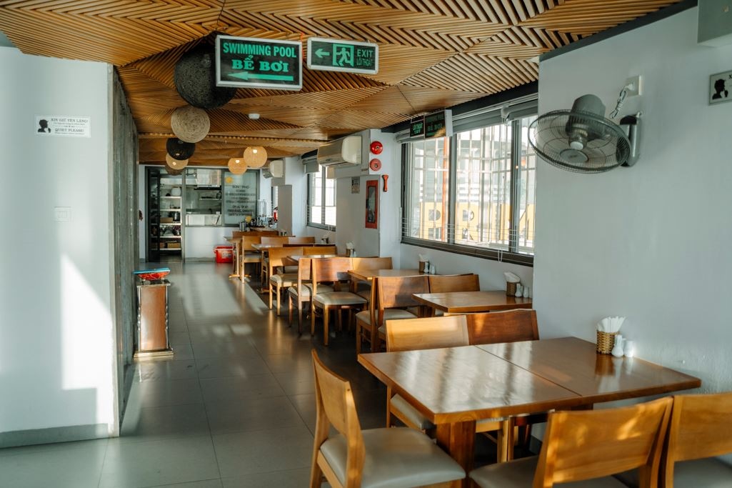 restaurants-main-restaurant