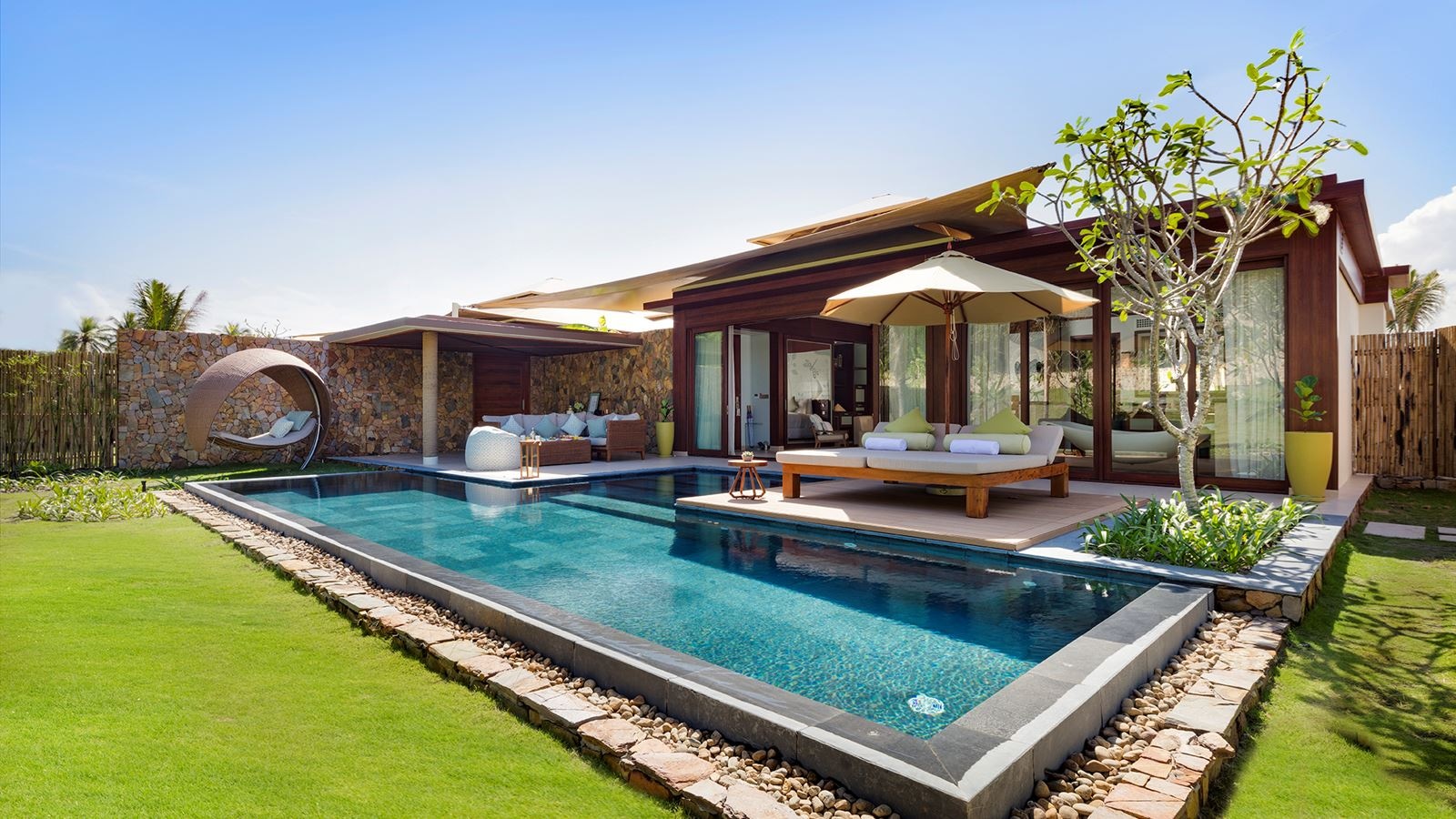 rooms-hideaway-deluxe-pool-villa-child-without-extra-bed
