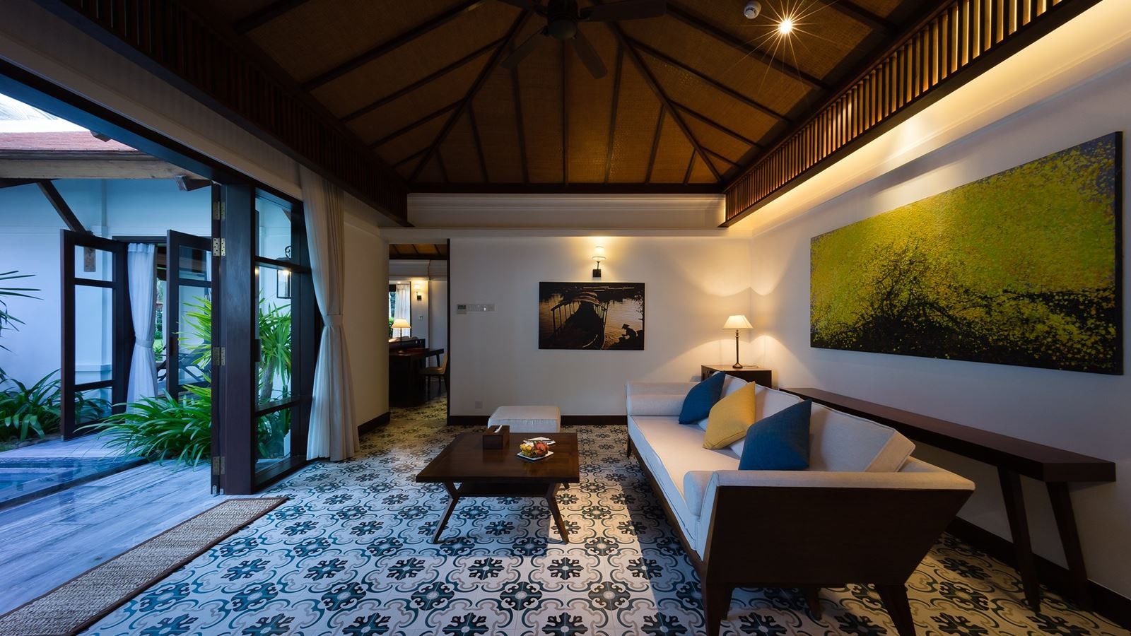 rooms-ocean-front-pool-villa