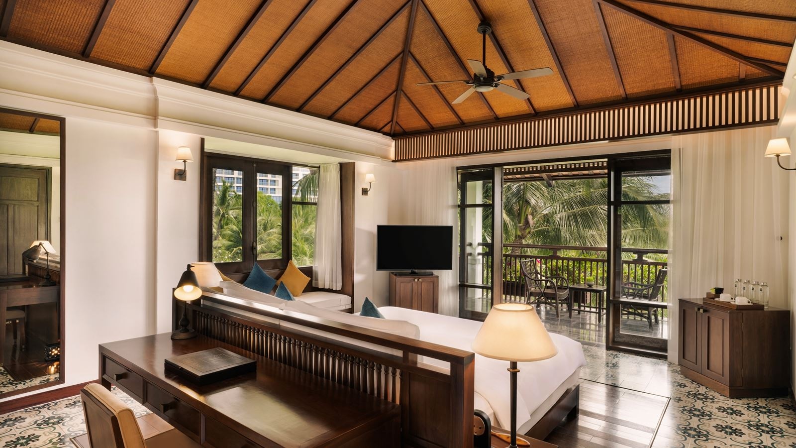 rooms-2-bedrooms-hill-top-pool-villa