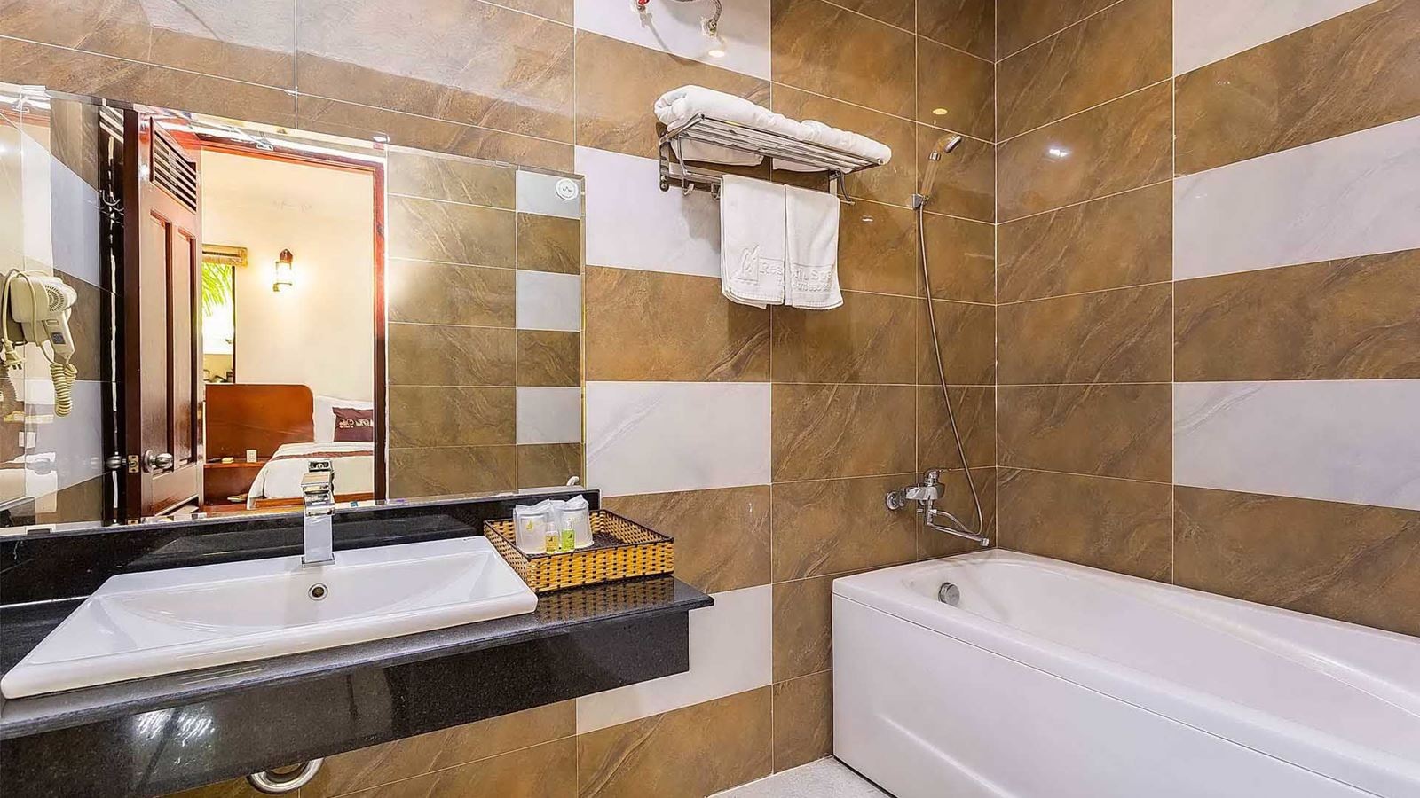 rooms-beach-bungalow-room-child-without-extra-bed