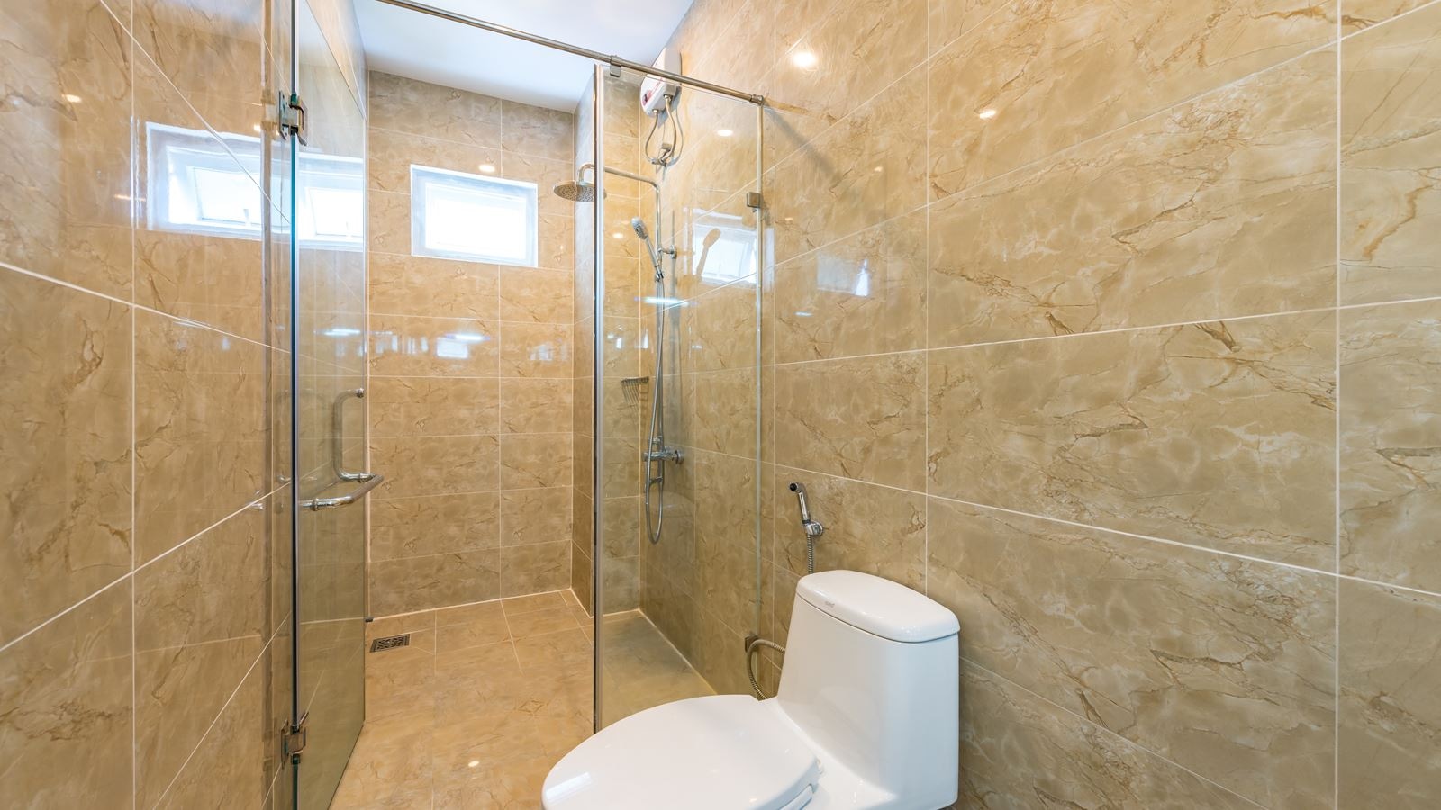 rooms-deluxe-double-balcony