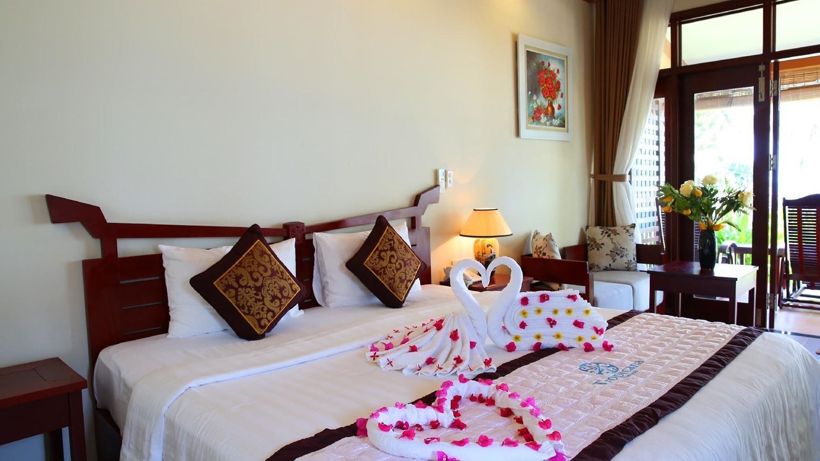 rooms-deluxe-garden-view-with-balcony-child-without-extra-bed