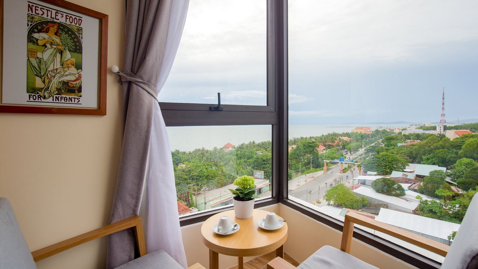 rooms-standard-room-city-view-child-without-extra-bed