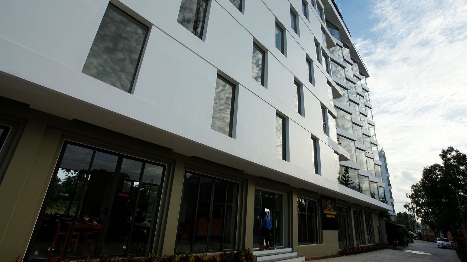 general-main-building