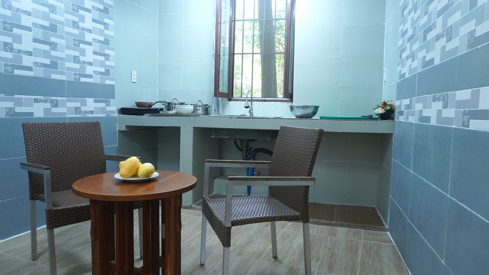 rooms-deluxe-room-with-kitchen